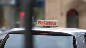 Berlin: Schwerdtner fordert Fahrschule als Schulfach