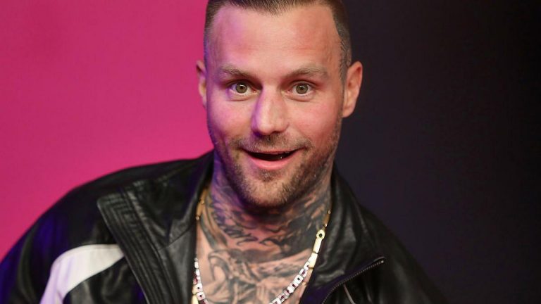 Kontra K verdrängt Taylor Swift von Spitze der deutschen Album-Charts