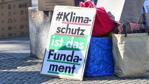 Fridays For Future warnen in der „Rheinischen Post“ vor Ende des Verbrenner-Aus