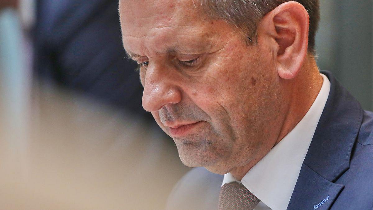 Ministerpräsident Lies kritisiert Abhängigkeit von China bei Batteriezellen-Produktion