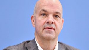 DIW-Präsident Fratzscher kritisiert Merz-Äußerungen zur Migration