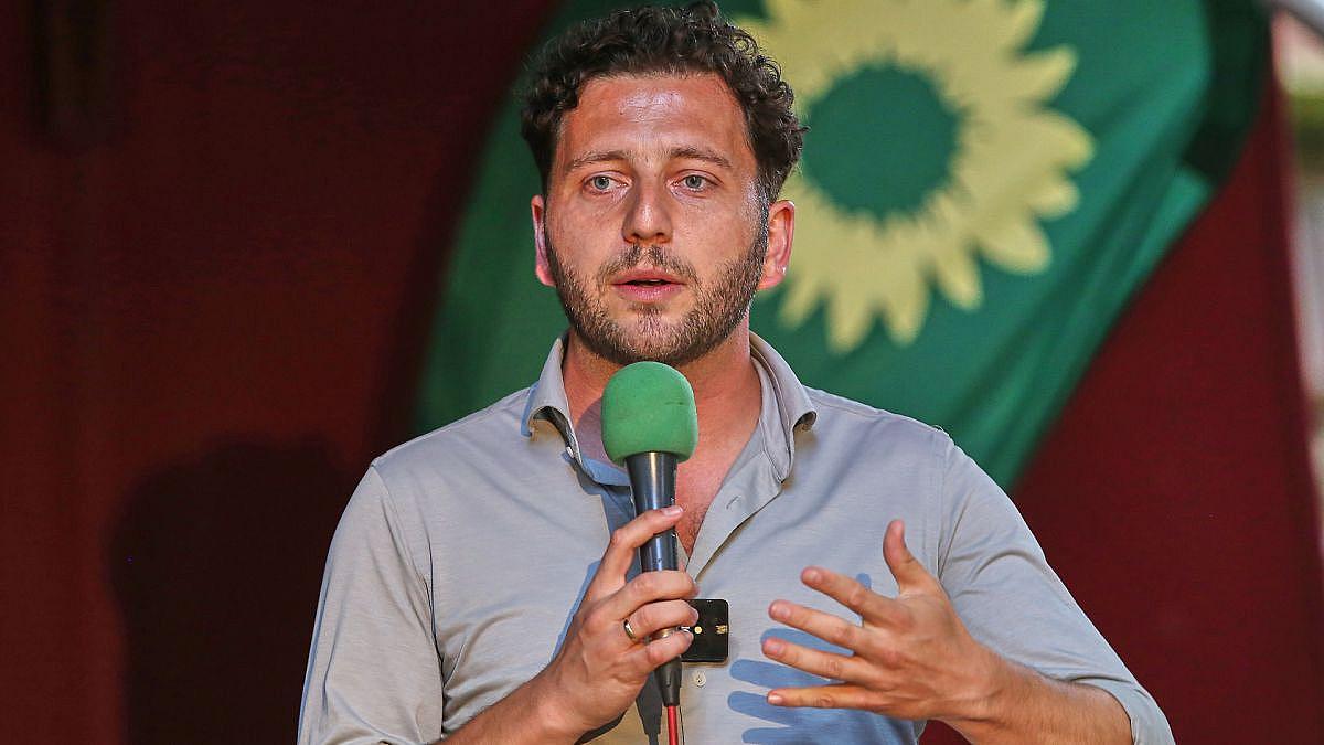 Banaszak reagiert in Berlin auf Linksschwenk-Forderungen zurückhaltend