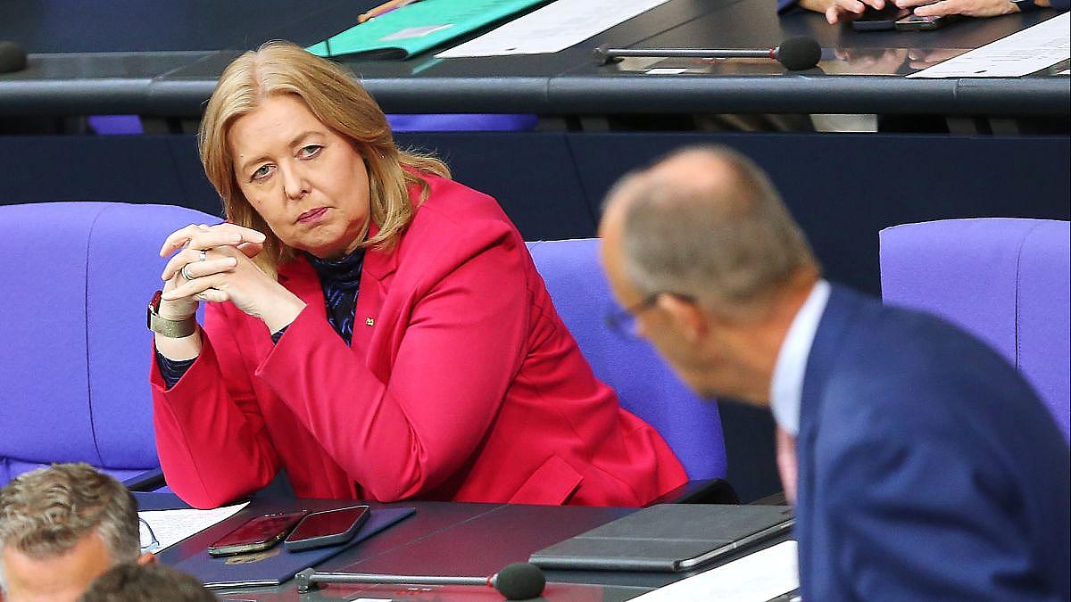 Berlin: Kabinett beschließt höhere Sozialabgaben für Großverdiener