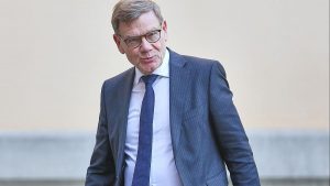 Wadephul fordert im Bundestag mehr Gelder
