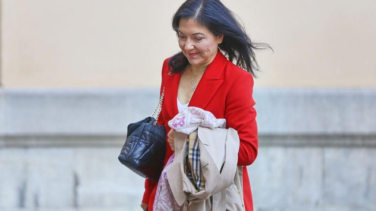 Berlin: Wirtschaftsministerin fordert Lockerung der CO2-Grenzwerte