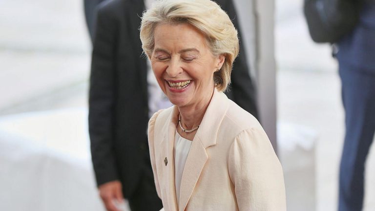 Von der Leyen übersteht Misstrauensvoten im EU-Parlament