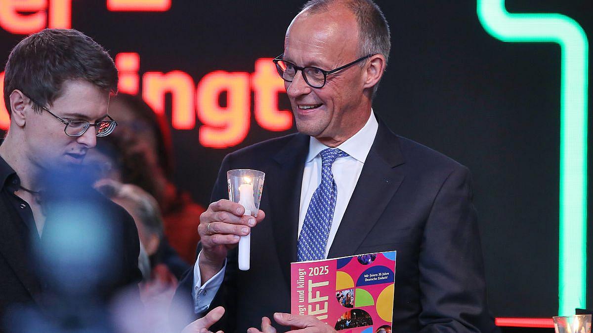 Merz-Auftritt in Halle: Buh-Rufe bei Einheitsfeier