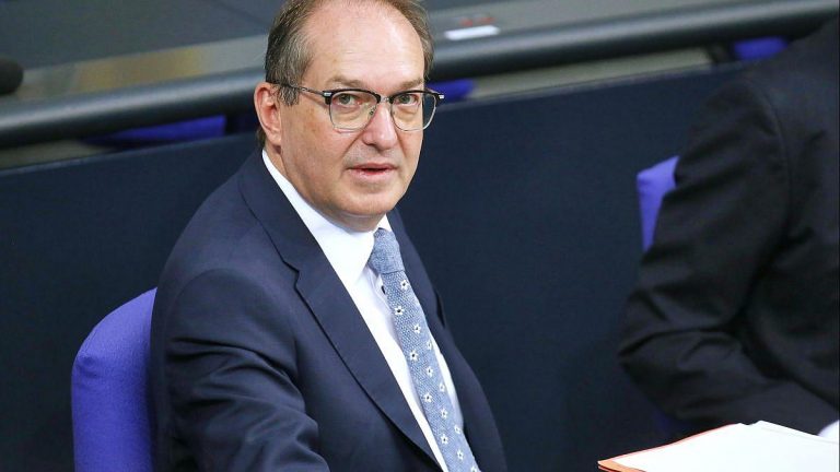 Berlin: Zustimmung zu Dobrindt-Plänen für Cyber-Abwehrschläge im Ausland
