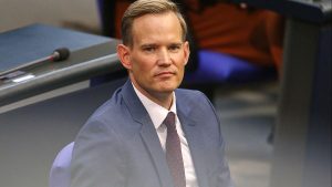 Hendrik Streeck fordert Einweg-Vape-Verbot Hendrik Streeck fordert Einweg-Vape-Verbot