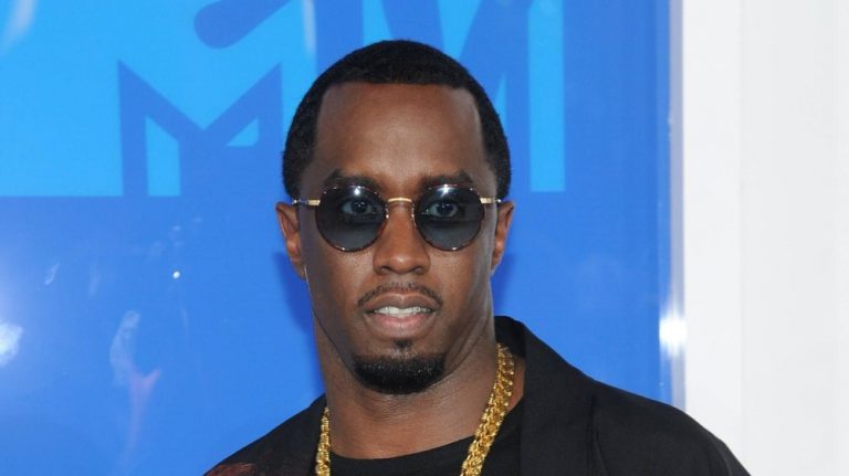 Sean „Diddy“ Combs wachte im Knast mit Messer an der Kehle auf