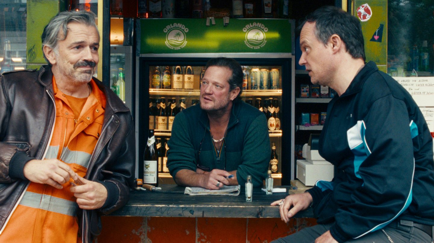 FilmMittwoch im Ersten: „Theken-Cowboys“ mischen heute Frankfurt auf – Krimi, Klamauk und Koffergeheimnis – Lohnt sich das Einschalten? 13 Theken Cowboys