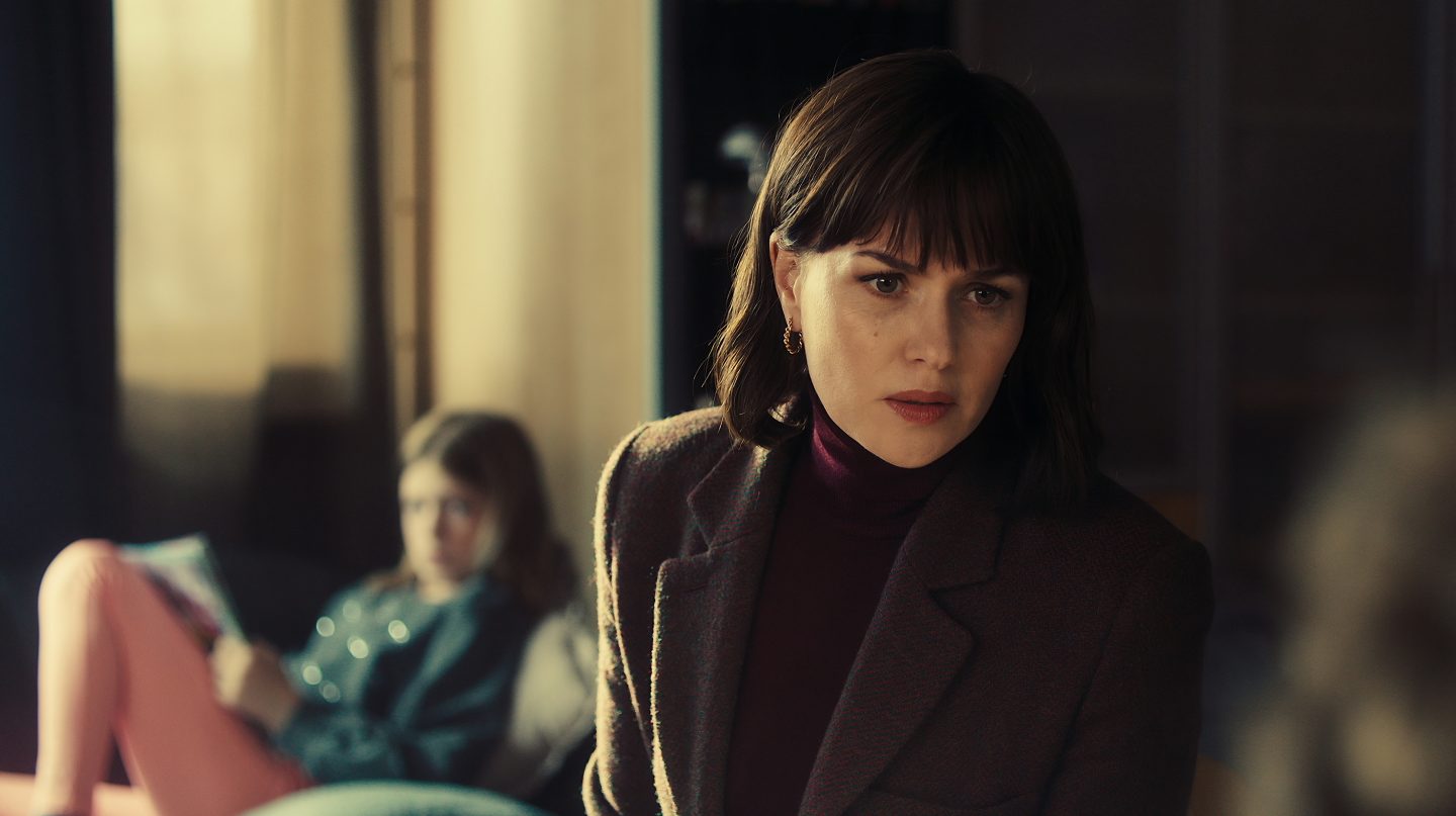 Tatort heute: „Licht“ – Sekte, Cold Case, Mutter verzweifelt! Spannend, sehenswert? Warum sich dieser Fall richtig lohnt! 5 Tatort heute: „Licht“ – Sekte, Cold Case, Mutter verzweifelt! Spannend, sehenswert? Warum sich dieser Fall richtig lohnt! 14 Tatort Licht