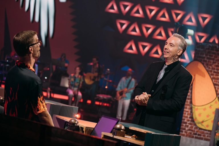 Olli Schulz übernimmt heute bei „Wer stiehlt mir die Show?“ – und macht daraus sein ganz eigenes Chaos Olli Schulz übernimmt heute bei „Wer stiehlt mir die Show?“ – und macht daraus sein ganz eigenes Chaos