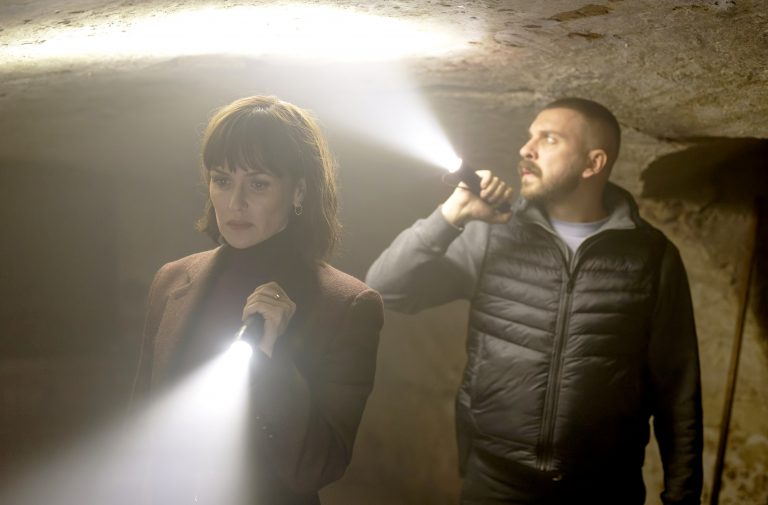 Tatort heute: „Licht“ – Sekte, Cold Case, Mutter verzweifelt! Spannend, sehenswert? Warum sich dieser Fall richtig lohnt!