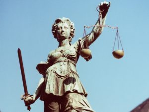 Neckar-Odenwald-Kreis: Hohe Strafe für illegal beschäftigte Mitarbeiterinnen Neckar-Odenwald-Kreis: Hohe Strafe für illegal beschäftigte Mitarbeiterinnen