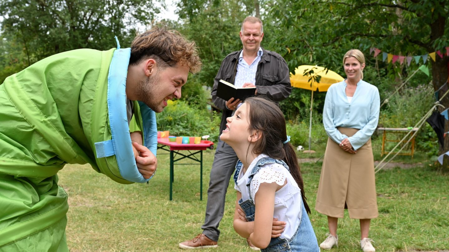 Herzkino voller Gefühl: „Nächste Ausfahrt Glück – Neuanfang“ zeigt, wie Liebe im richtigen Moment zurückkehrt 4 Herzkino voller Gefühl: „Nächste Ausfahrt Glück – Neuanfang“ zeigt, wie Liebe im richtigen Moment zurückkehrt 86941 6 16