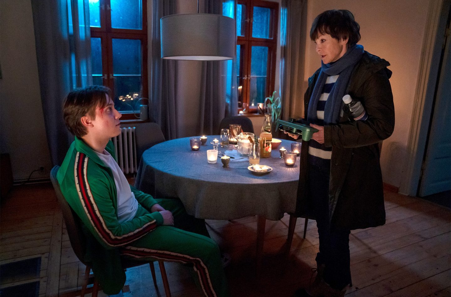 „Der Usedom-Krimi – Sturmtief“ heute im Ersten: Karin Lossow in Lebensgefahr – Fremde suchen Schutz im Haus Witt 2 „Der Usedom-Krimi – Sturmtief“ heute im Ersten: Karin Lossow in Lebensgefahr – Fremde suchen Schutz im Haus Witt 8 Sturmtief Der Usedom Krimi