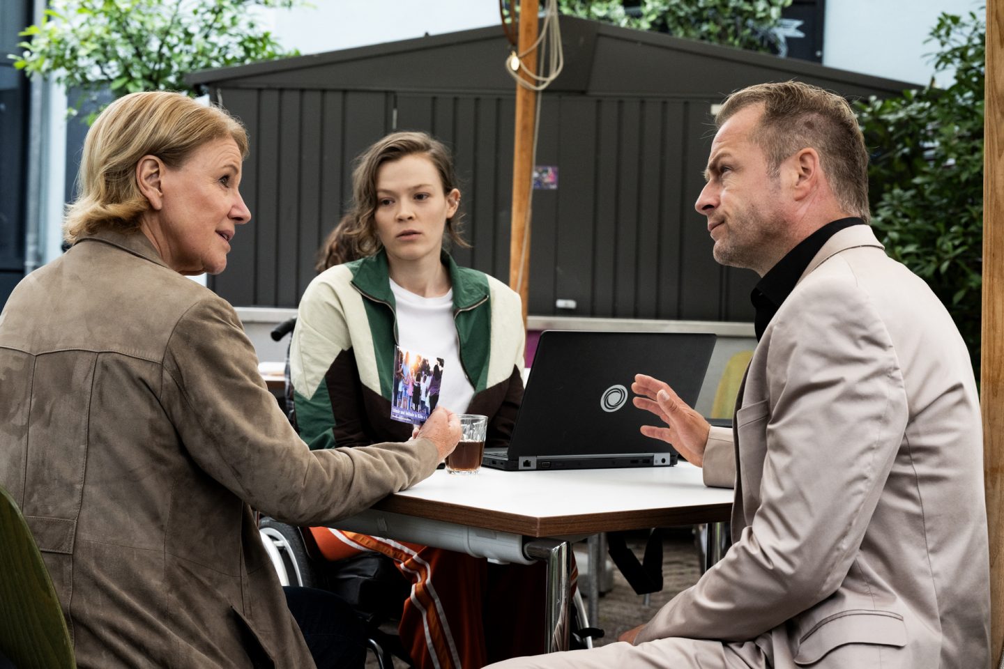 „Marie Brand und die Bedrohung vom anderen Stern“ heute: Dieser Krimi trifft ein höchst brisantes Thema – und überrascht mit ungewohnter Härte 90264 1 9