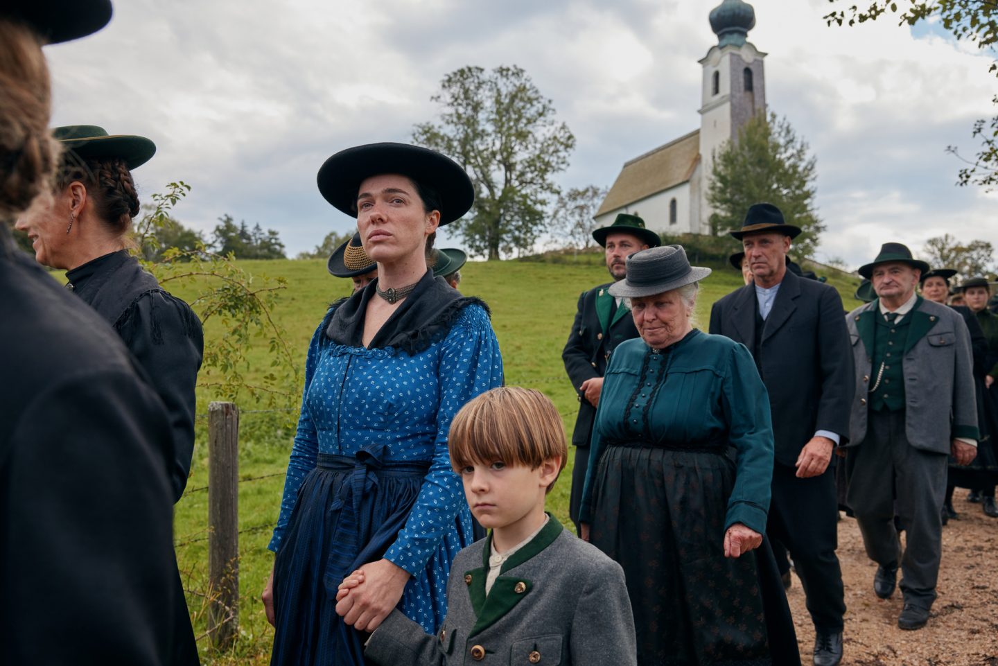 "Sturm kommt auf" heute im ZDF: Liebe, Schuld und Verrat – Das ergreifende Drama im Schatten des Faschismus 90698 1 30