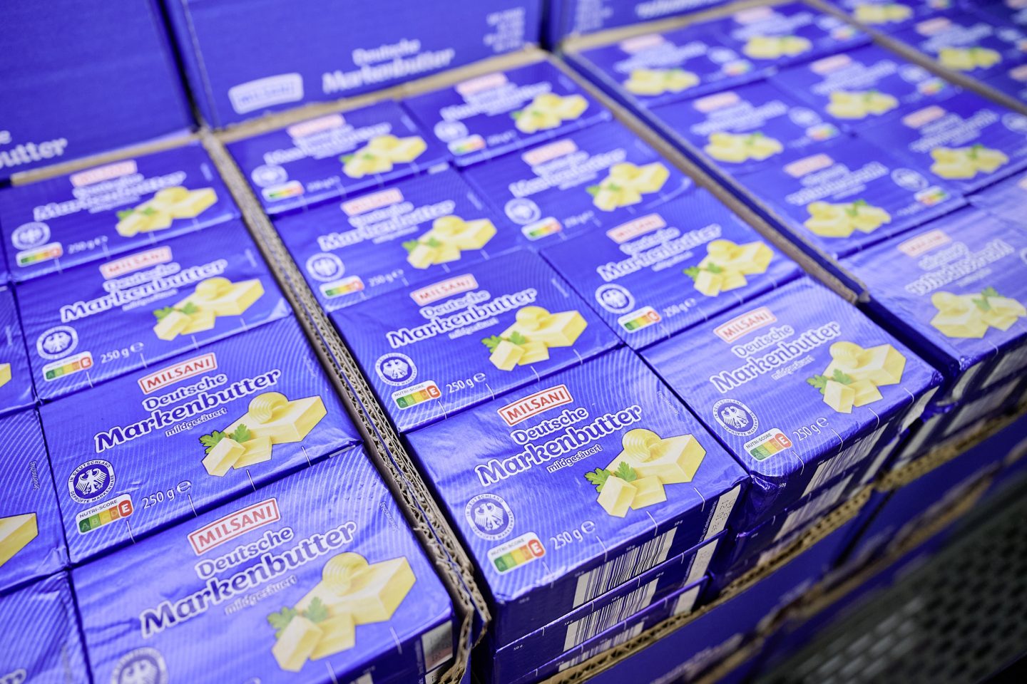 Preiskampf geht weiter: ALDI zündet nächste Preisbombe – Butter so günstig wie seit 2017 nicht mehr