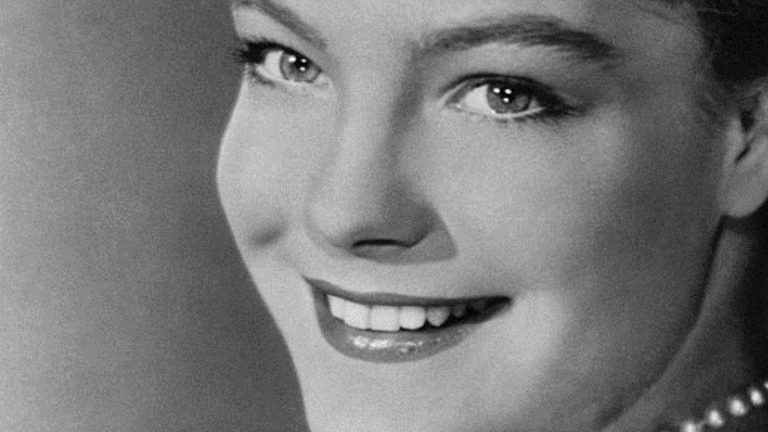 TV-Hammer kurz vor Weihnachten: ARD streicht beliebten Klassiker an Heiligabend aus dem Programm TV-Hammer kurz vor Weihnachten: ARD streicht beliebten Klassiker an Heiligabend aus dem Programm