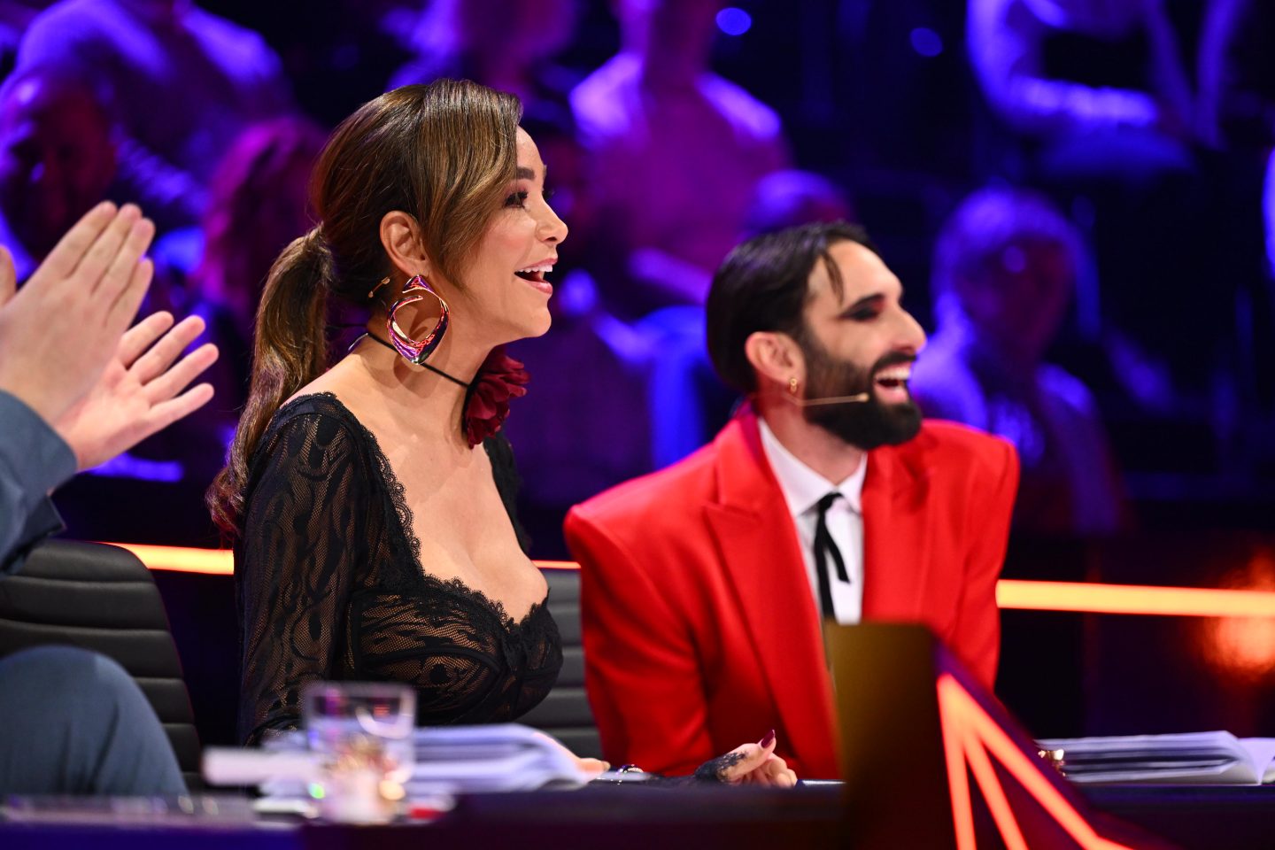 „The Masked Singer“ – wer ist raus? Die Stinkwanze enttarnt: Im Dude steckte ein Skandalrocker aus den USA TMS12 Show04 3312276