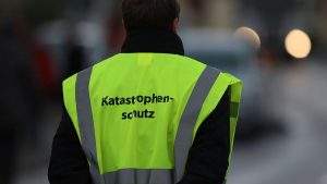 DRK-Präsidentin kritisiert Katastrophenschutz in Deutschland DRK-Präsidentin kritisiert Katastrophenschutz in Deutschland