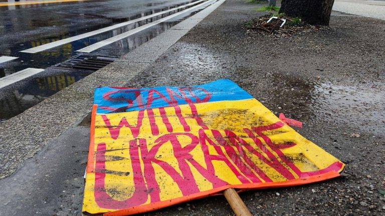 Roderich Kiesewetter kritisiert aktuelle Ukraine-Verhandlungen scharf – „Nur Russland nützt das“