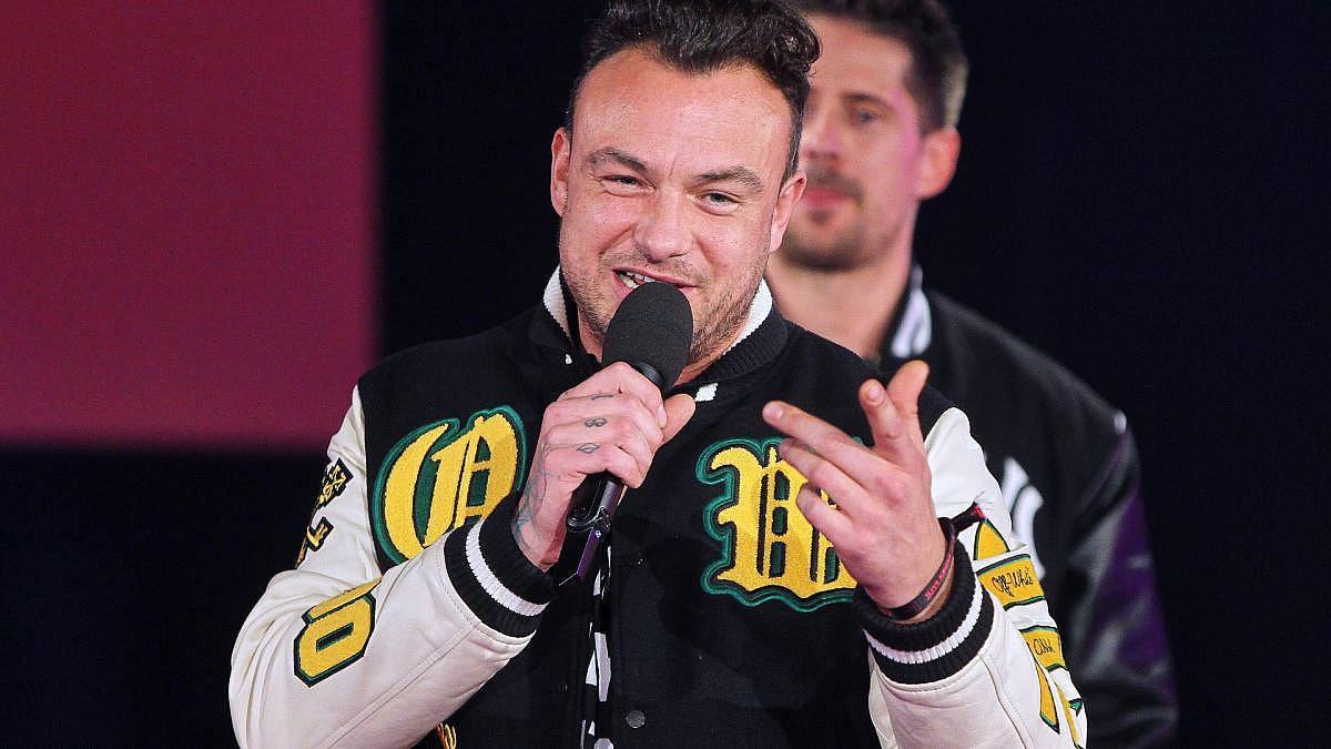 Michael Patrick Kelly führt deutsche Album-Charts an