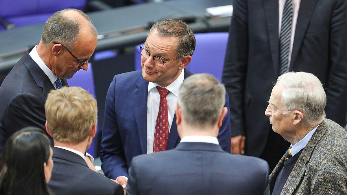 ARD-Deutschlandtrend: Union liegt vor der AfD