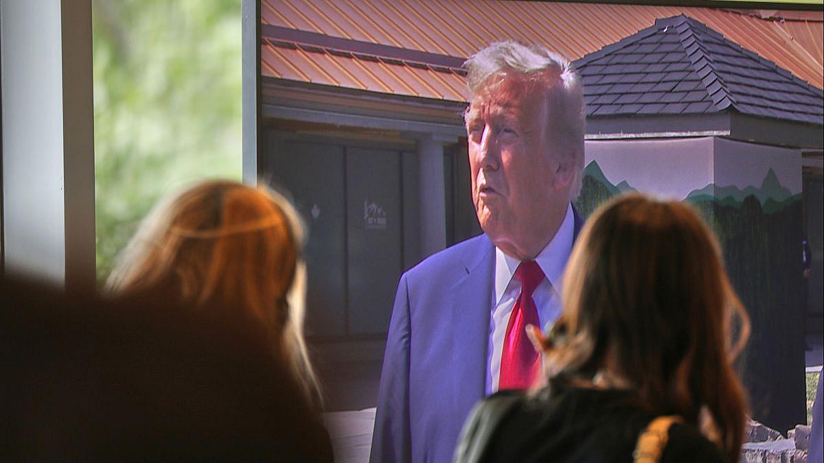Trump: Epstein-Verbindungen von Clinton und anderen sollen untersucht werden