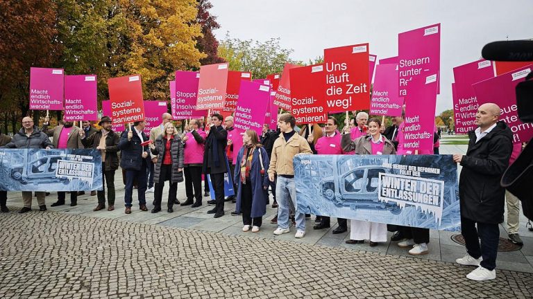 Verdi-Chef kritisiert Wirtschaftsverband in Funke-Mediengruppe Verdi-Chef kritisiert Wirtschaftsverband in Funke-Mediengruppe