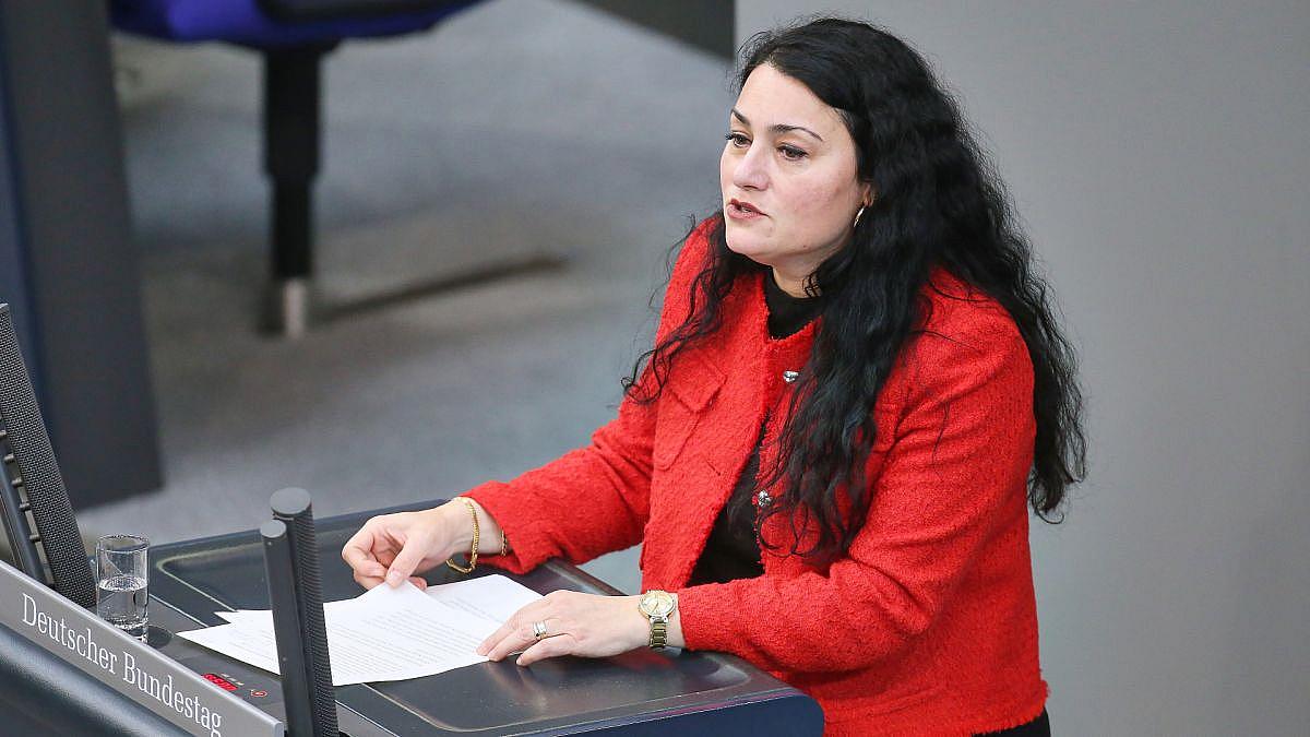 Berlin: Grüne fordern Dobrindt zu Syrien-Reise auf