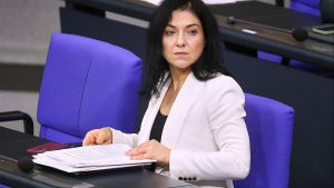 Bundeswirtschaftsministerin Reiche reist in die Golfregion Bundeswirtschaftsministerin Reiche reist in die Golfregion