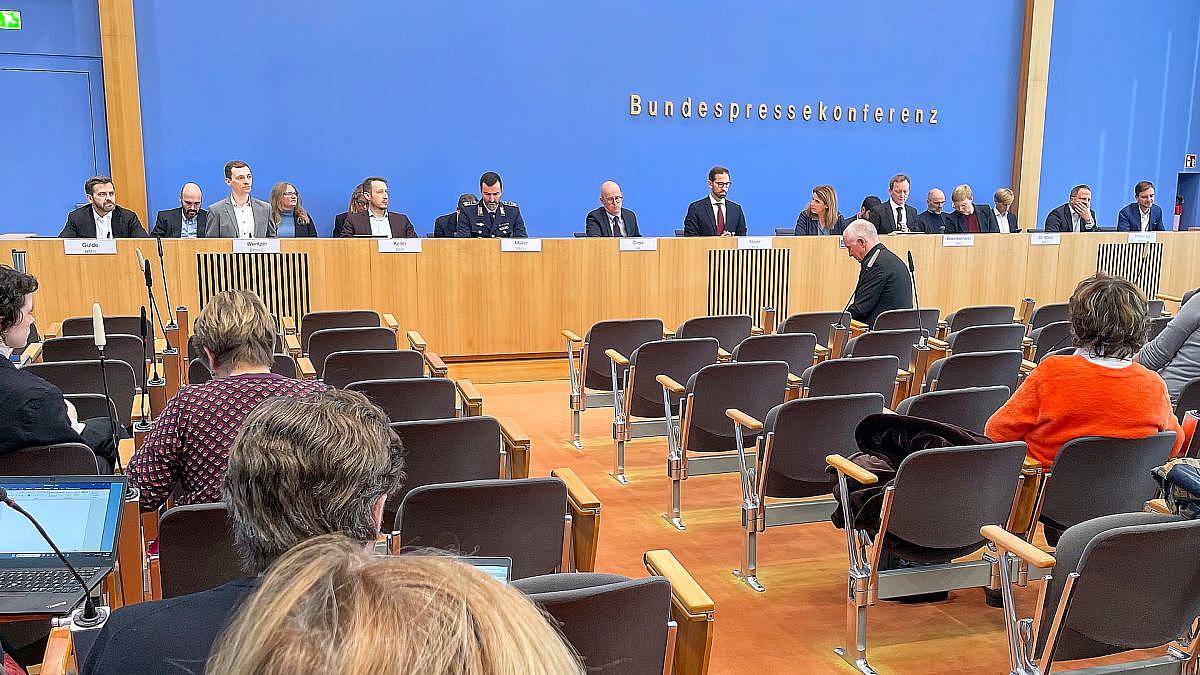 Bundesregierung startet PR-Kampagne in Berlin: „Das kann Deutschland“