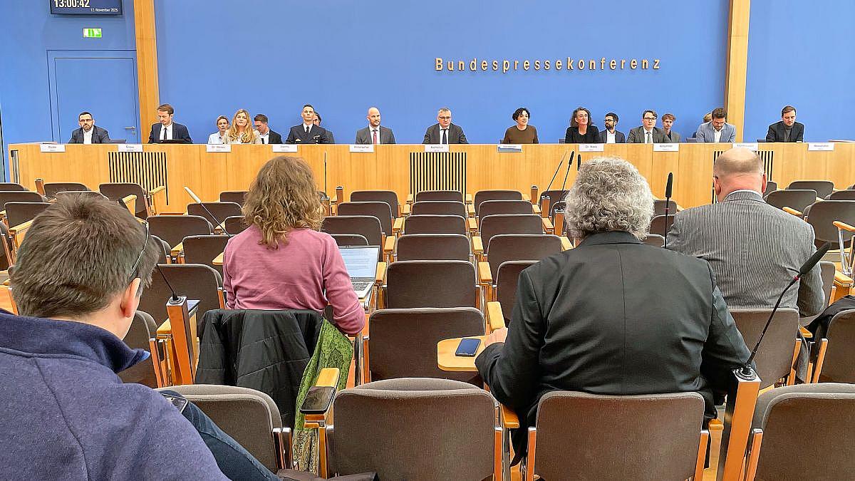 Bundesregierung äußert sich verhalten zum ChatGPT-Urteil in München
