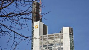 Commerzbank: Mitarbeiterzufriedenheit trotzt Übernahmegesprächen Commerzbank: Mitarbeiterzufriedenheit trotzt Übernahmegesprächen