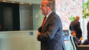 Pistorius warnt in Frankfurt vor Demokratie-„Müdigkeit“