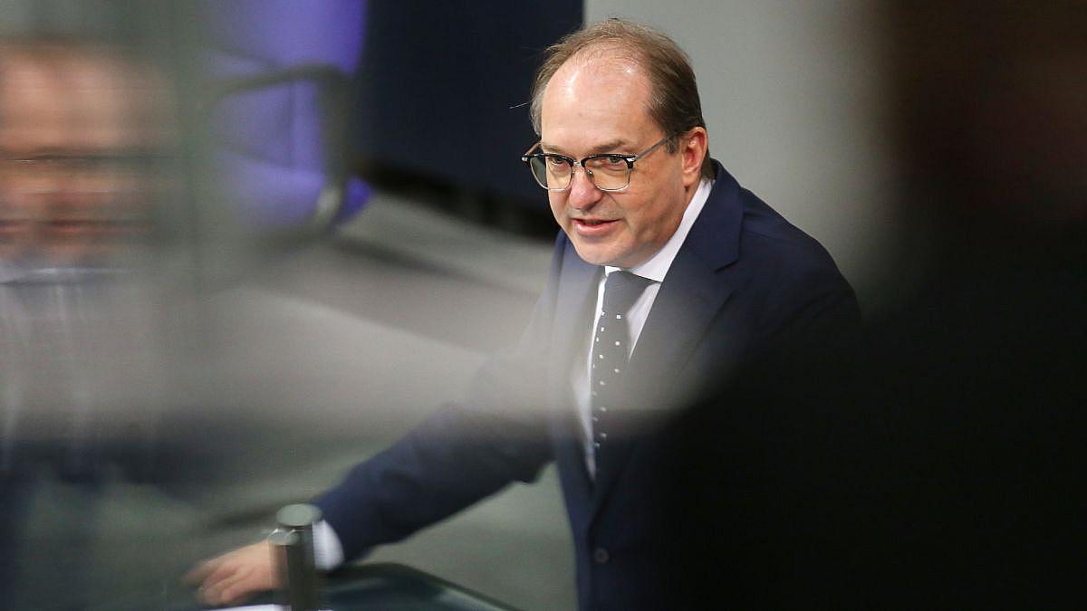 Dobrindt: Integration syrischer Flüchtlinge beeinflusst Abschiebungen