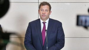 Shanghai: Klingbeil will chinesische Waren unattraktiver machen