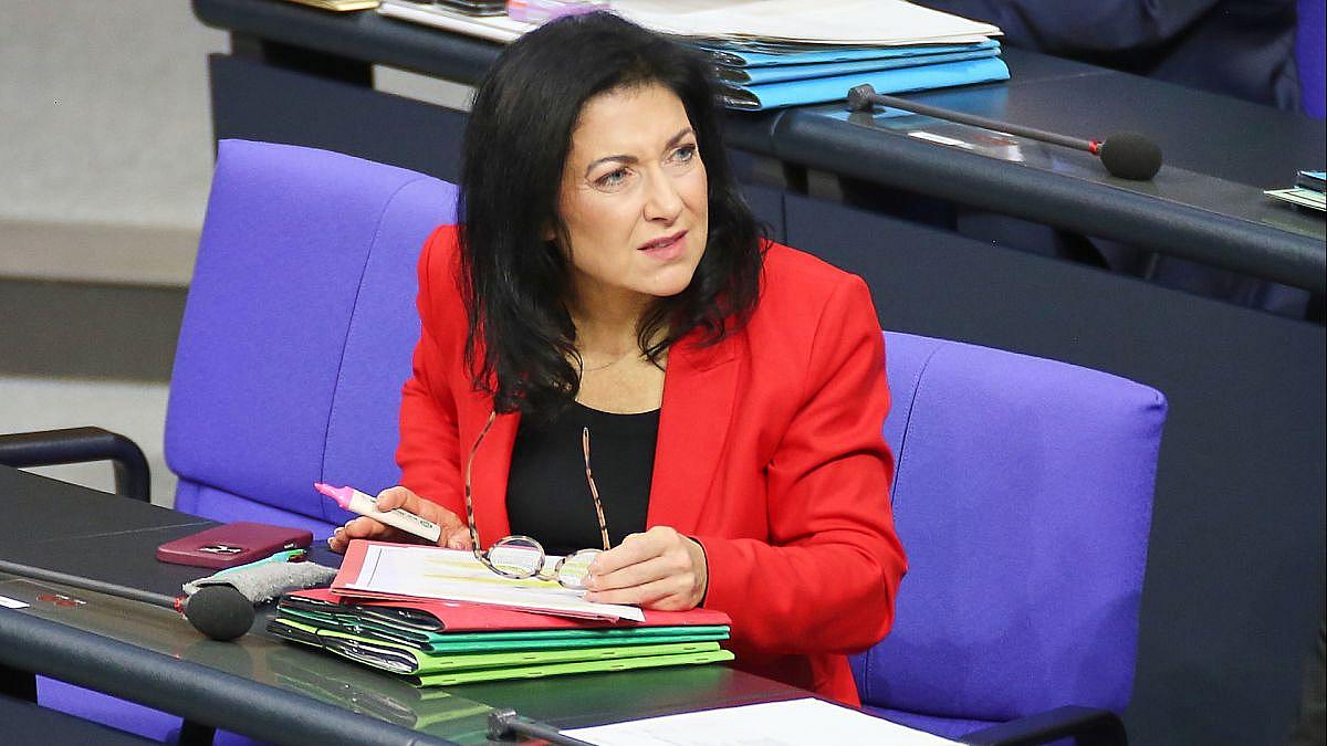 Bundeswirtschaftsministerin Katherina Reiche verteidigt Rentenpaket der Bundesregierung