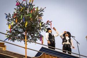 Meilenstein für Silver Lake City: Europa-Park feiert Richtfest der neuen „Riverside Western Lodge“ Meilenstein für Silver Lake City: Europa-Park feiert Richtfest der neuen „Riverside Western Lodge“