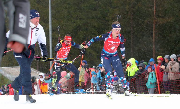Wintersport heute am Sonntag: Biathlon, Skispringen & Co. live im TVS – Der große Überblick für 7. Dezember 2025