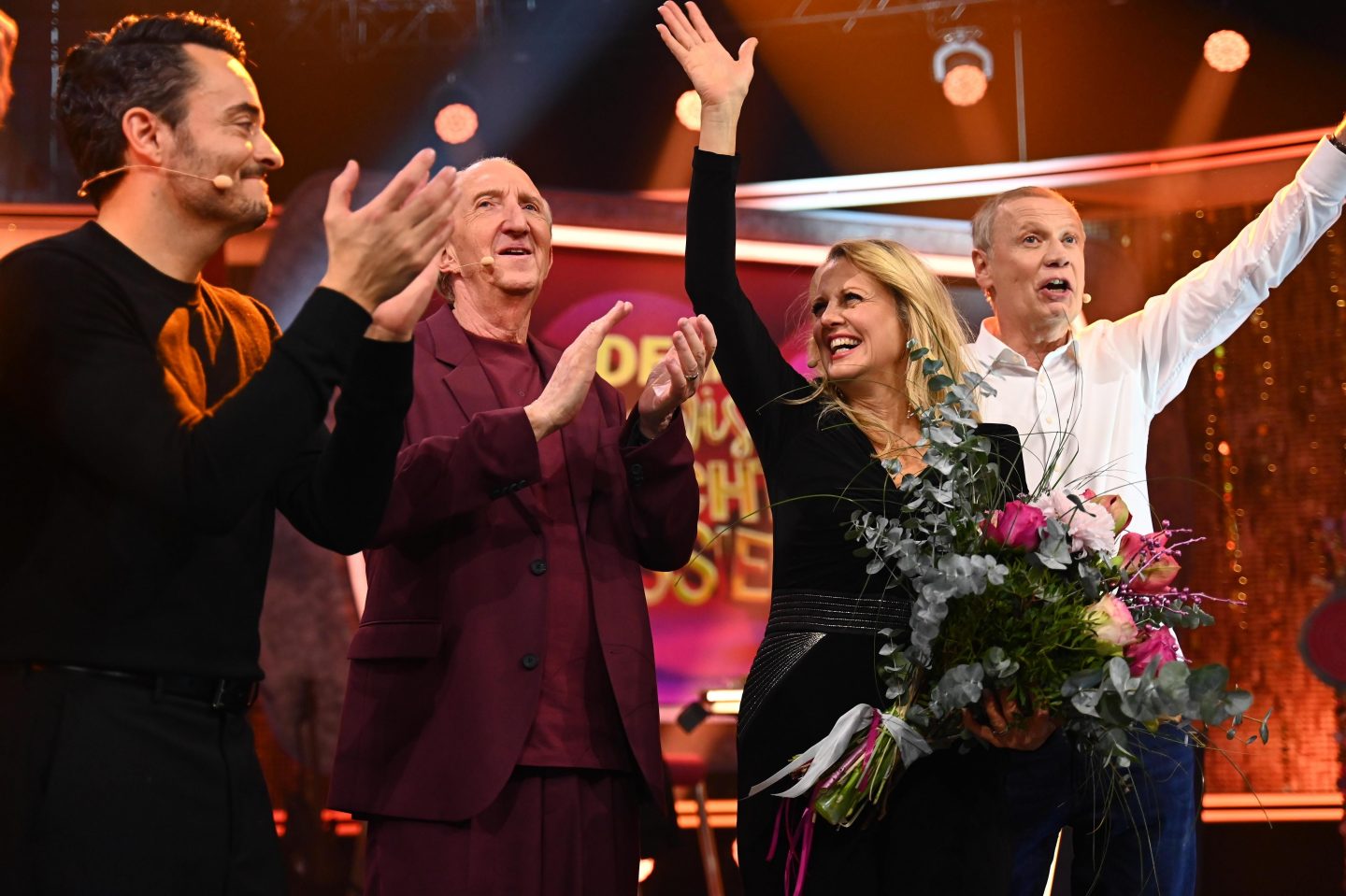 Servus, Thommy – „Mein Gott, Thomas!“ Ein Land sagt Danke für 50 Jahre Thomas Gottschalk 6 Servus, Thommy – „Mein Gott, Thomas!“ Ein Land sagt Danke für 50 Jahre Thomas Gottschalk 341F9 2