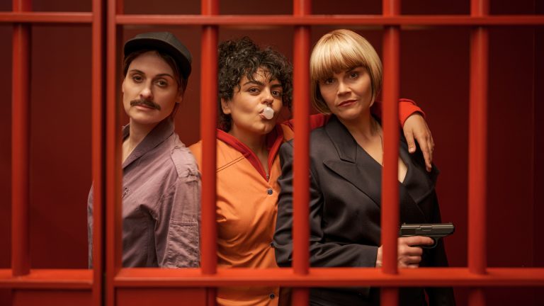 „Gar kein Geld macht auch nicht glücklich“ – Betrug, Schwesternpower, Impfstoff-Irrsinn! Spannend, sehenswert? Warum sich dieser TV-Coup richtig lohnt!