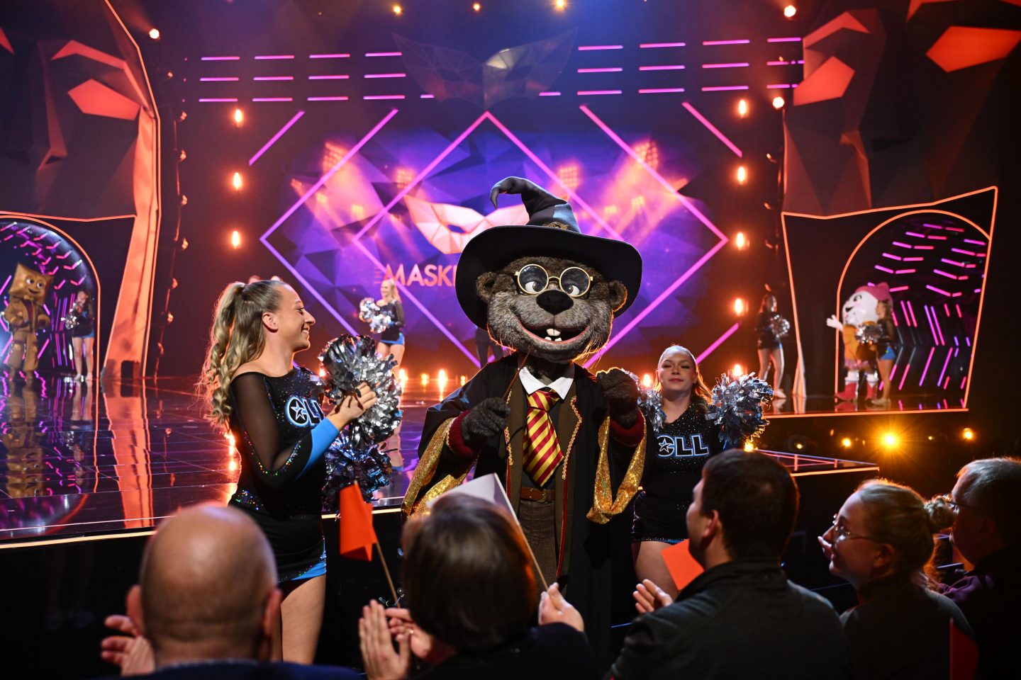 „The Masked Singer“ – wer ist raus? Harry Otter im Halbfinale demaskiert: Dieser Star hat eine echte 007-Vergangenheit!