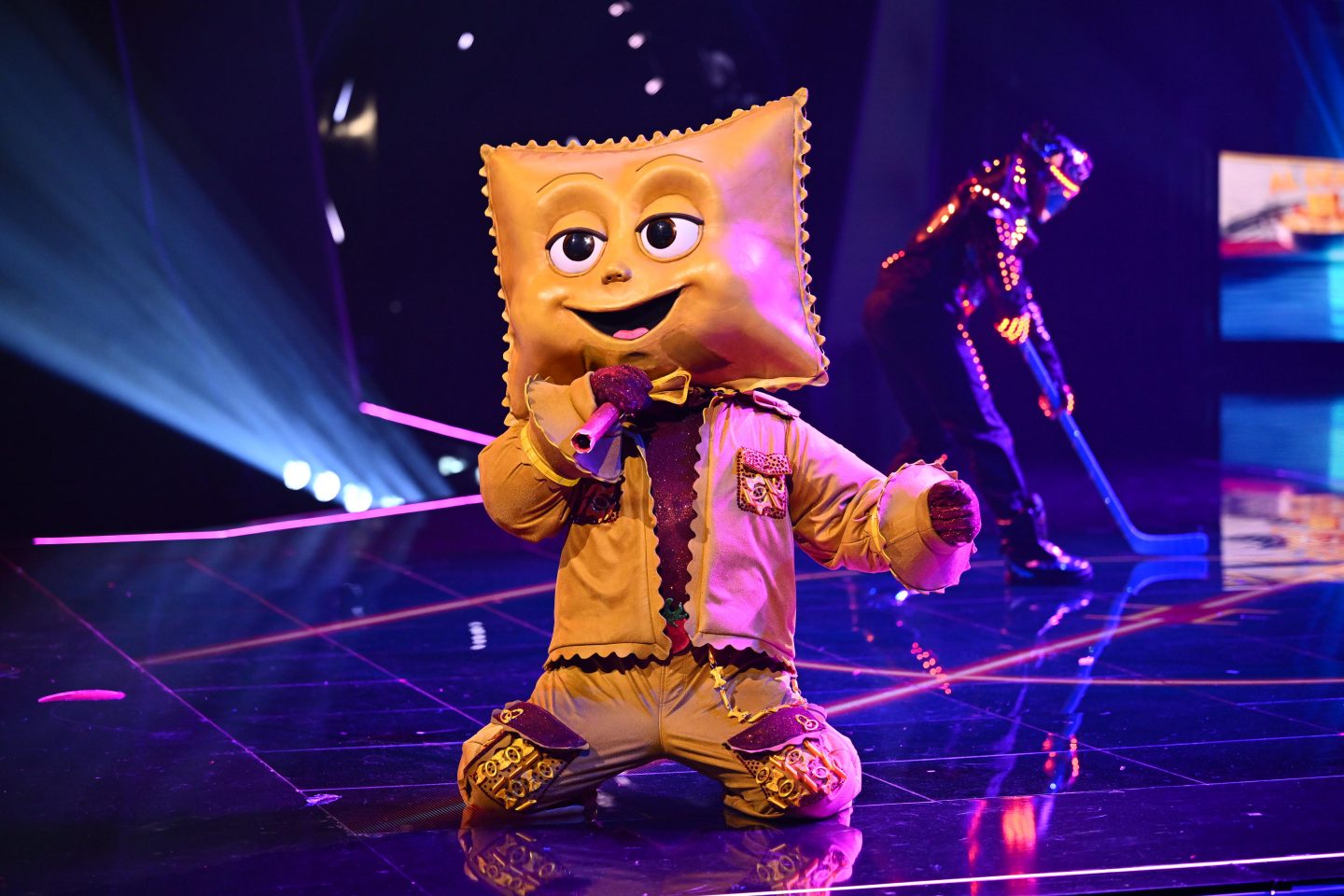 „The Masked Singer“-Finale heute: Vier Masken, vier Enthüllungen und großes Comeback in der Jury 3 „The Masked Singer“-Finale heute: Vier Masken, vier Enthüllungen und großes Comeback in der Jury Joyn TMS12 Show5 3314813