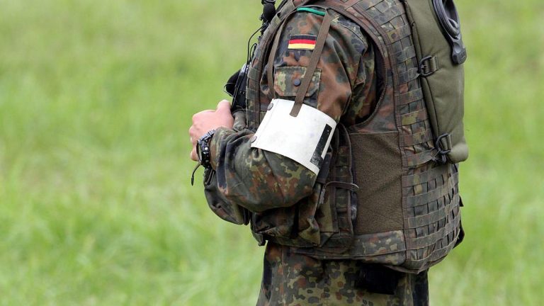 Zweibrücken: Vorwürfe gegen Fallschirmjäger besorgt Politiker