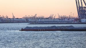 US-Zölle: Deutsche Regionen reagieren unterschiedlich US-Zölle: Deutsche Regionen reagieren unterschiedlich