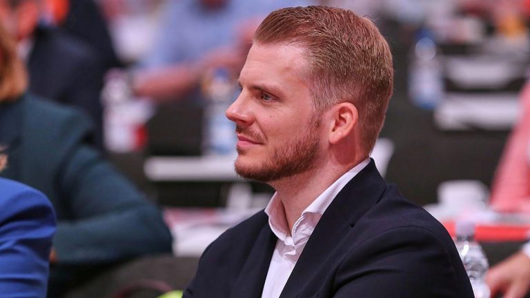 SPD-Generalsekretär fordert in Bayern mehr Tempo bei Industriestrompreis